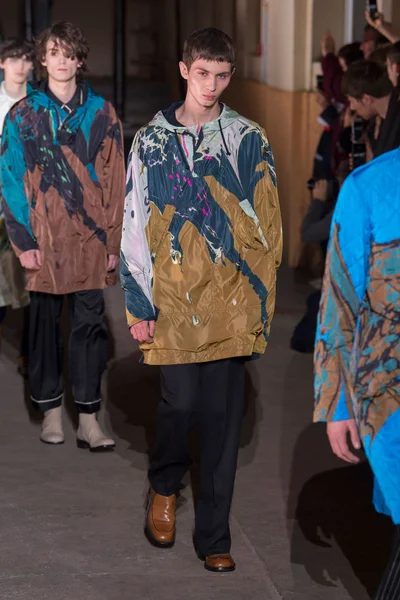 Look 104